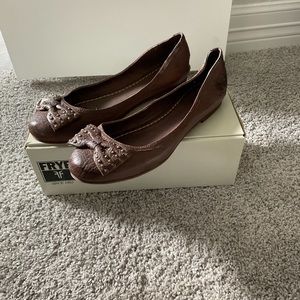 Frye Carson Bow Ballet Women's Shoes - size 10 - Brown
